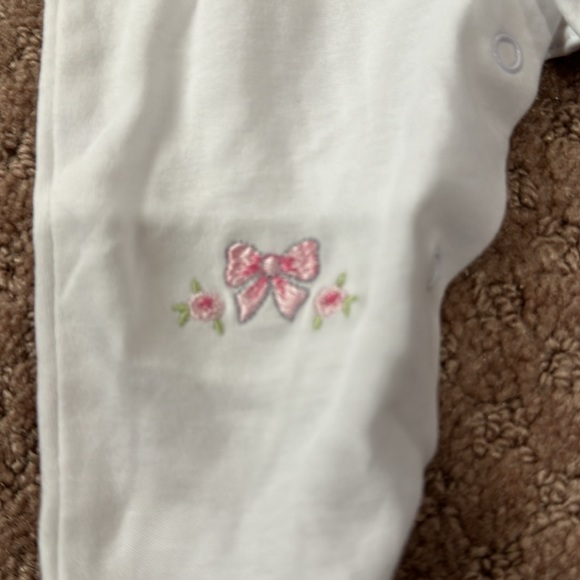 KISSY KISSY NEWBORN SLEEPER - Picture 3 of 4